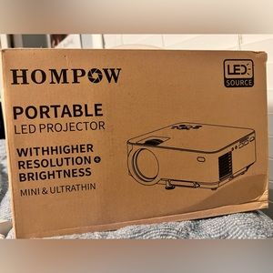 HOMPOW portable projector